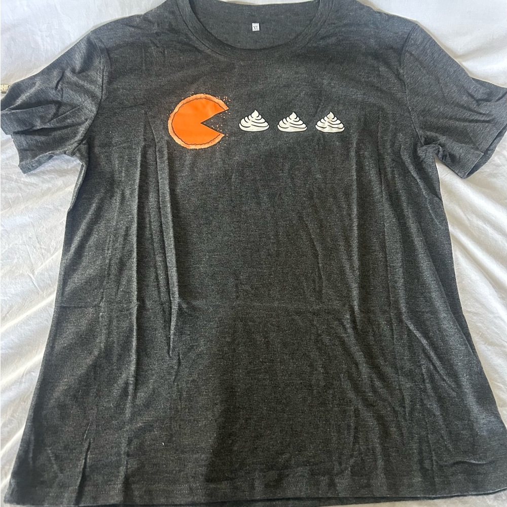 Gray Pumpkin pie type Pac-Man like T- Shirt,